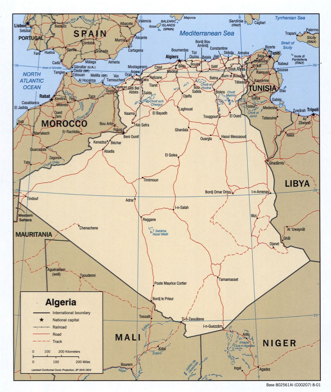 A gran escala mapa político de Argelia con carreteras, ferrocarriles y principales ciudades - 2001