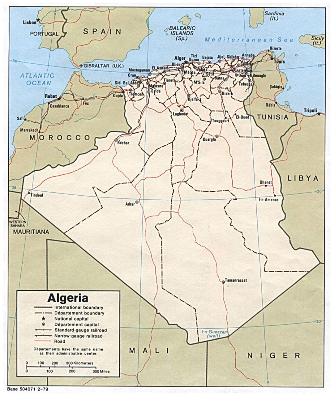 Detallado mapa político y administrativo de Argelia con carreteras, ferrocarriles y principales ciudades - 1979