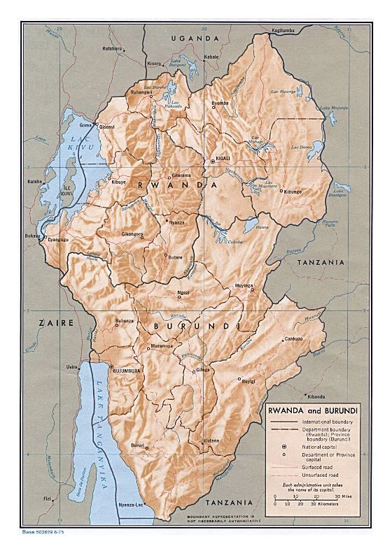 Detallado mapa político y administrativo de Ruanda y Burundi con relieve, carreteras y principales ciudades - 1975