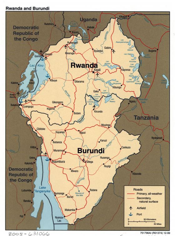 Grande detallado mapa político de Ruanda y Burundi con carreteras, principales ciudades, aeropuertos y puertos - 1999