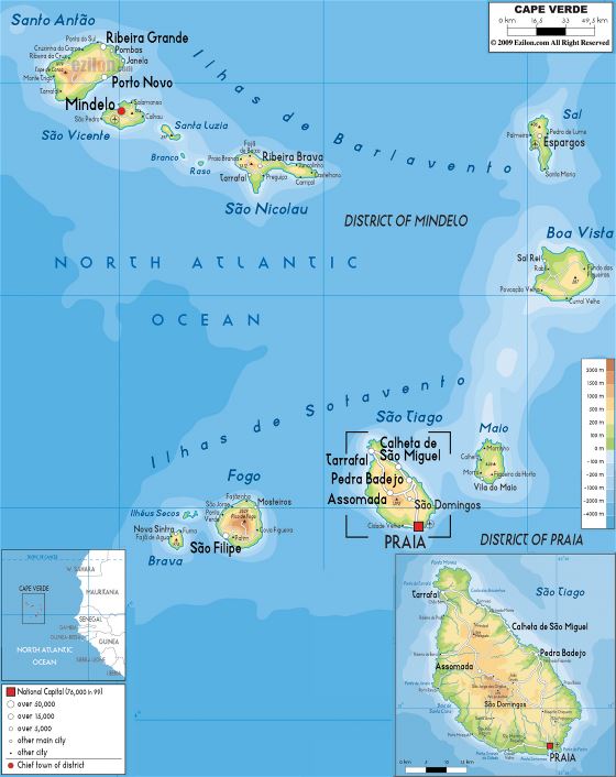 Grande mapa físico de Cabo Verde con carreteras, ciudades y aeropuertos