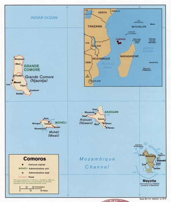 Grande detallado mapa político de Comoras con carreteras y ciudades - 1991