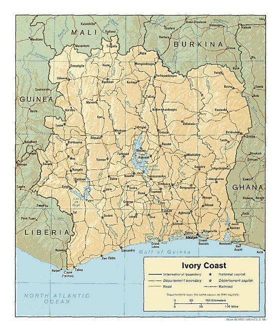 Detallado político y administrativo mapa de Costa de Marfil con relieve, carreteras, ferrocarriles y principales ciudades - 1988