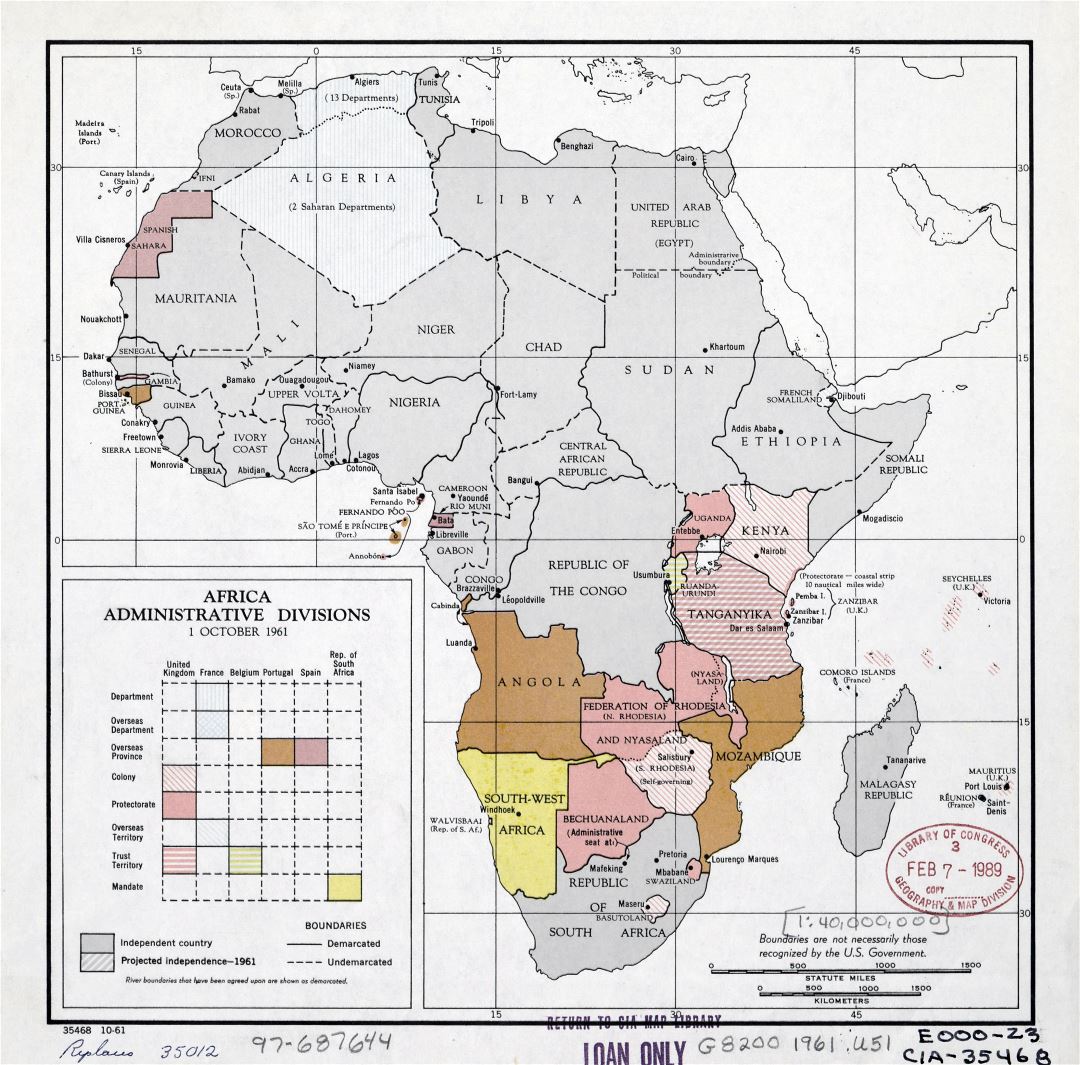 Detalles grandes divisiones administrativas mapa de África con las marcas de las grandes ciudades - octubre de 1961