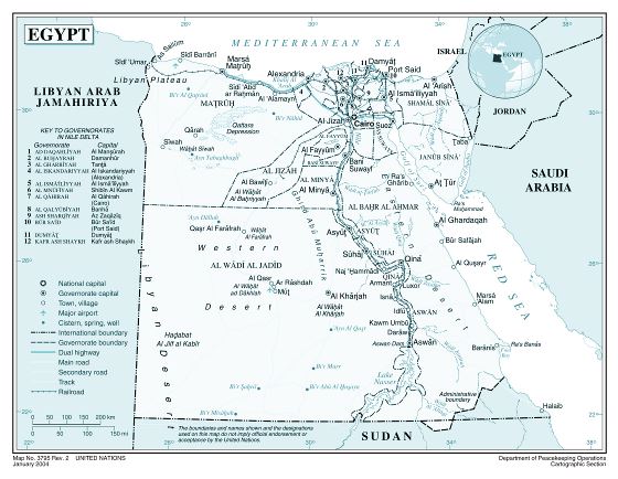 Grande detallado político y administrativo mapa de Egipto con carreteras, ferrocarriles, principales ciudades y aeropuertos
