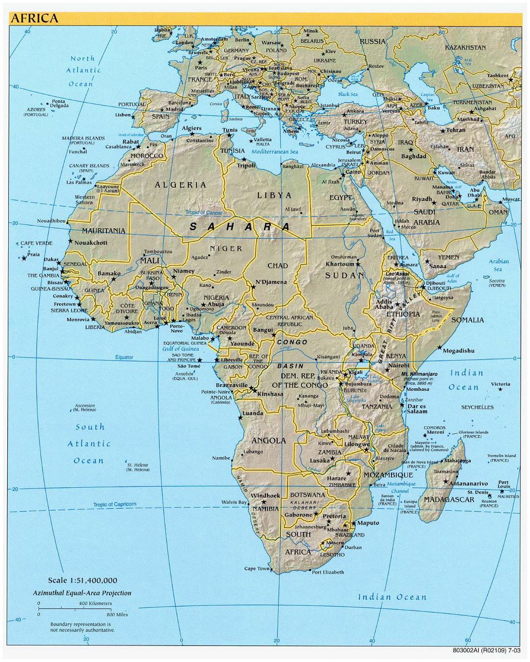 Mapa político detallada de África con alivio y capitales - 2003