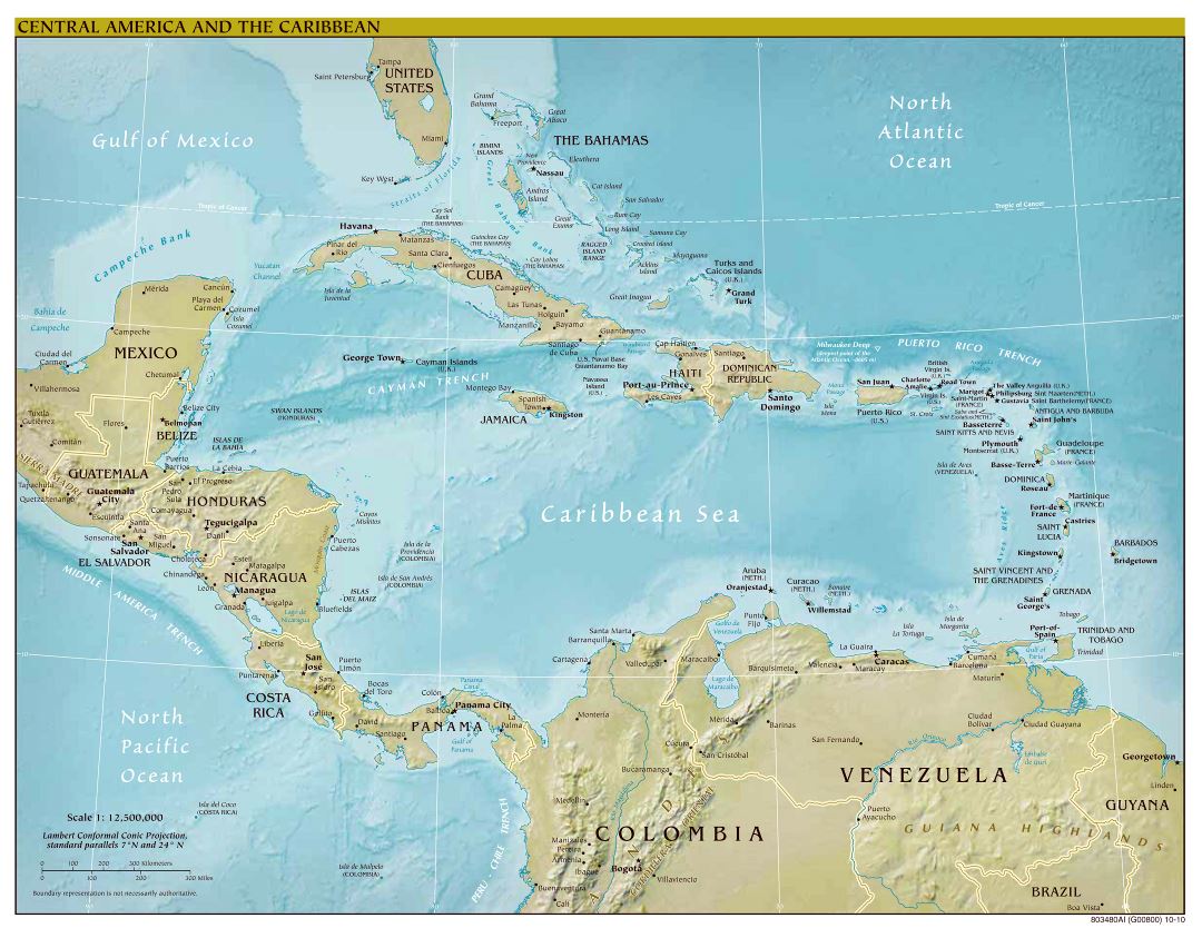 Mapa a gran escala política de América Central y el Caribe con alivio - 2010