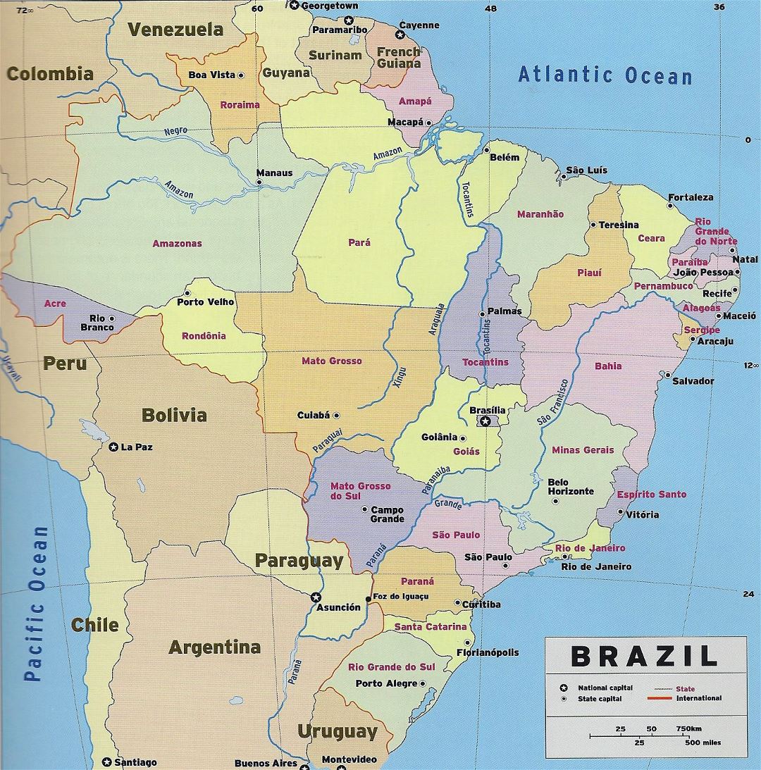 Grande detallado mapa político y administrativo de Brasil con capital nacional y capitales de estado