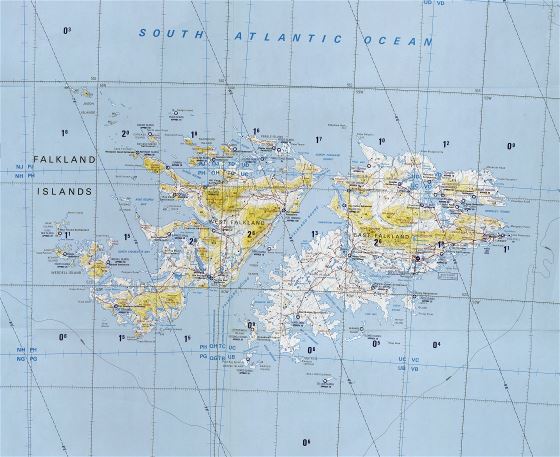 Grande detallado mapa topográfico de Islas Malvinas