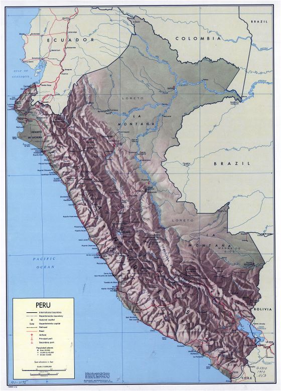 A gran escala mapa político y administrativo de Perú con relieve, marcas de carreteras, ferrocarriles, ciudades, aeropuertos y puertos marítimos - 1970