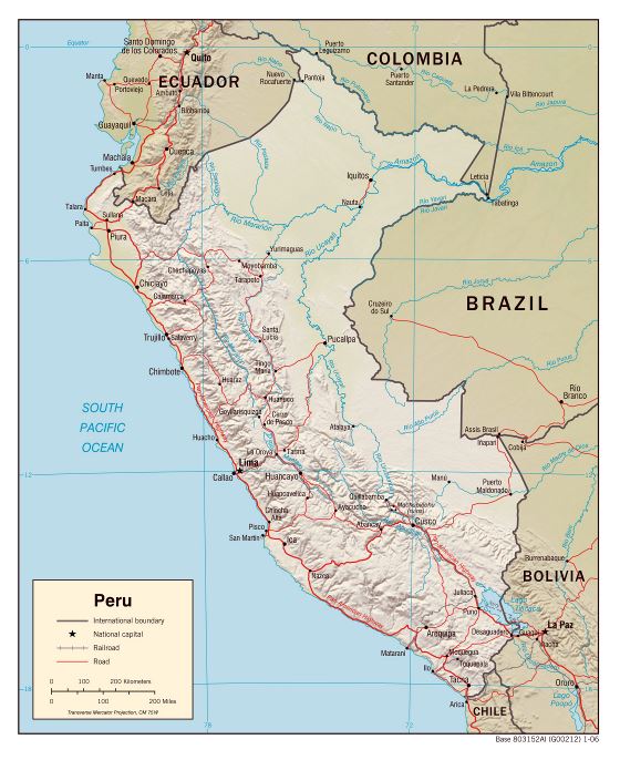 Grande detallado mapa político de Perú con relieve, carreteras y ciudades - 2006