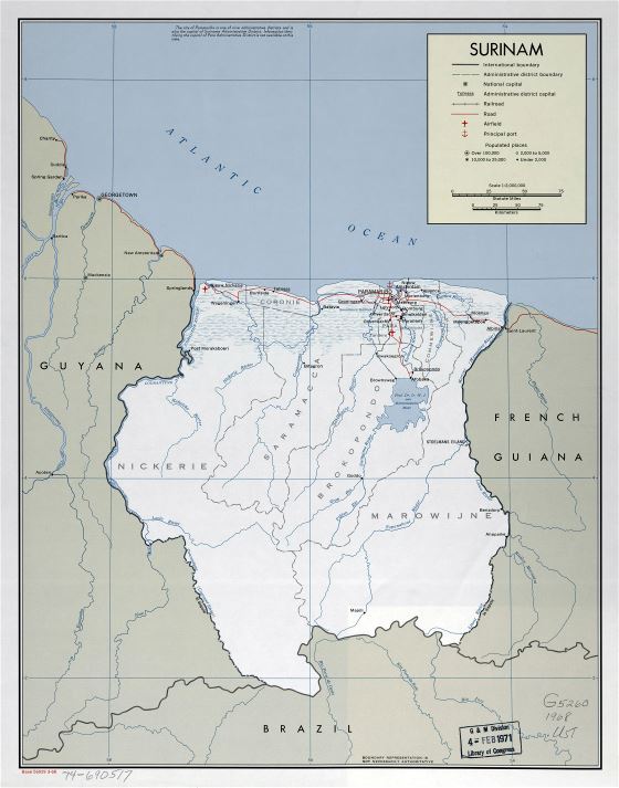 Grande detallado mapa político y administrativo de Surinam con marcas de carreteras, ferrocarriles, ciudades, puertos marítimos y aeropuertos - 1968