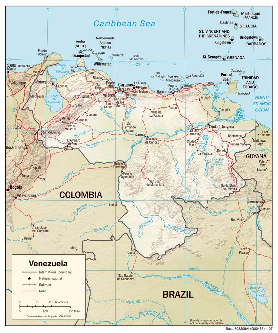 A gran escala mapa político de Venezuela con relieve, carreteras y ciudades - 2007