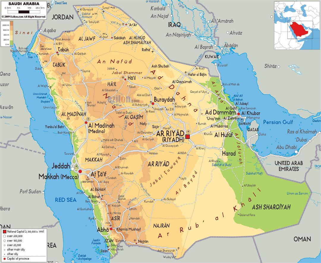 Grande mapa físico de Arabia Saudita con carreteras, ciudades y aeropuertos