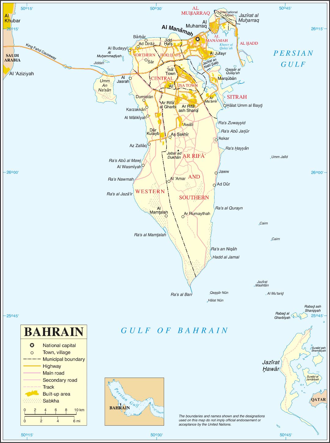 A gran escala mapa político de Bahrein con todas carreteras y ciudades