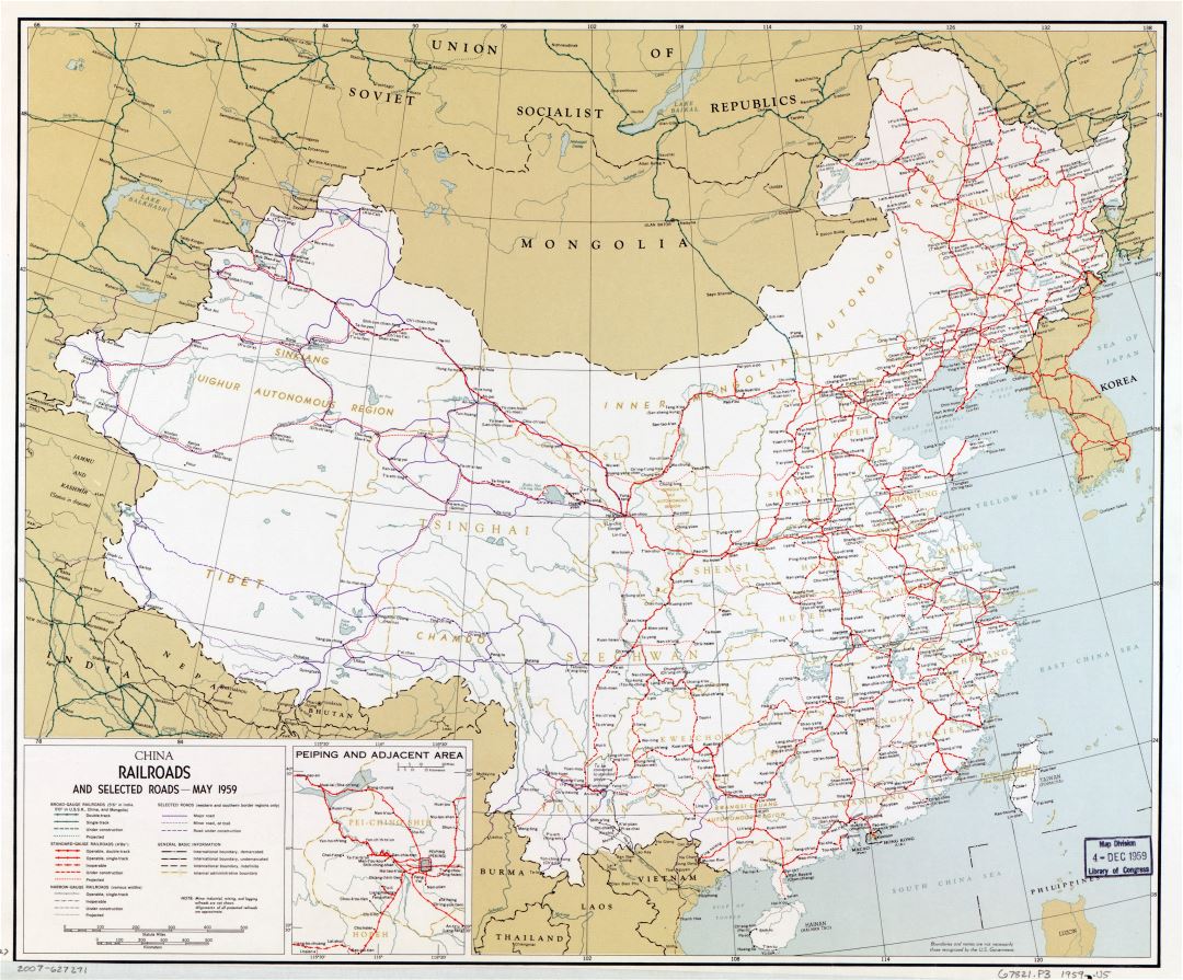A gran escala mapa de ferrocarriles y carreteras seleccionadas de China - 1959
