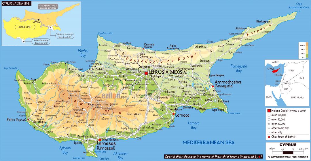 Grande mapa físico de Chipre con carreteras, ciudades y aeropuertos