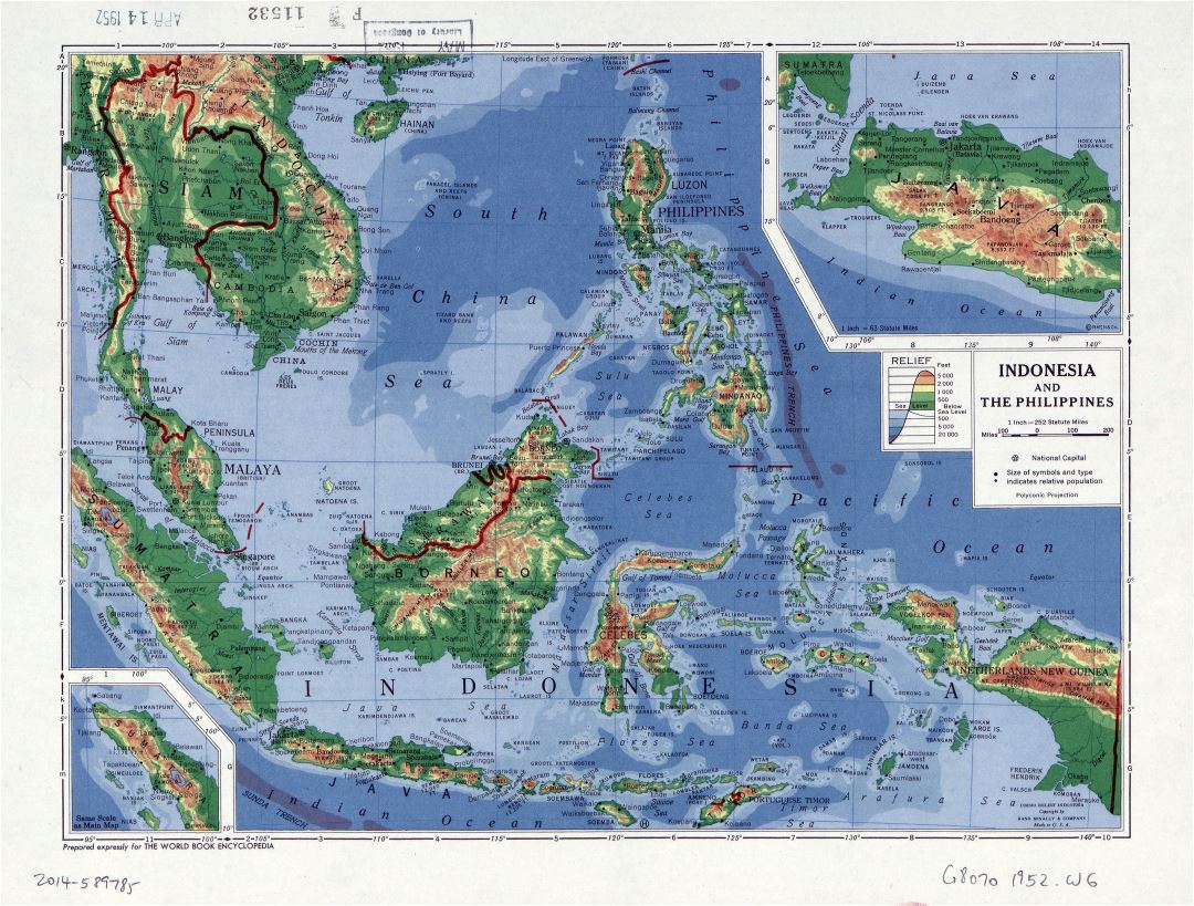 Grande detallado mapa de elevación de Indonesia y Filipinas - 1952