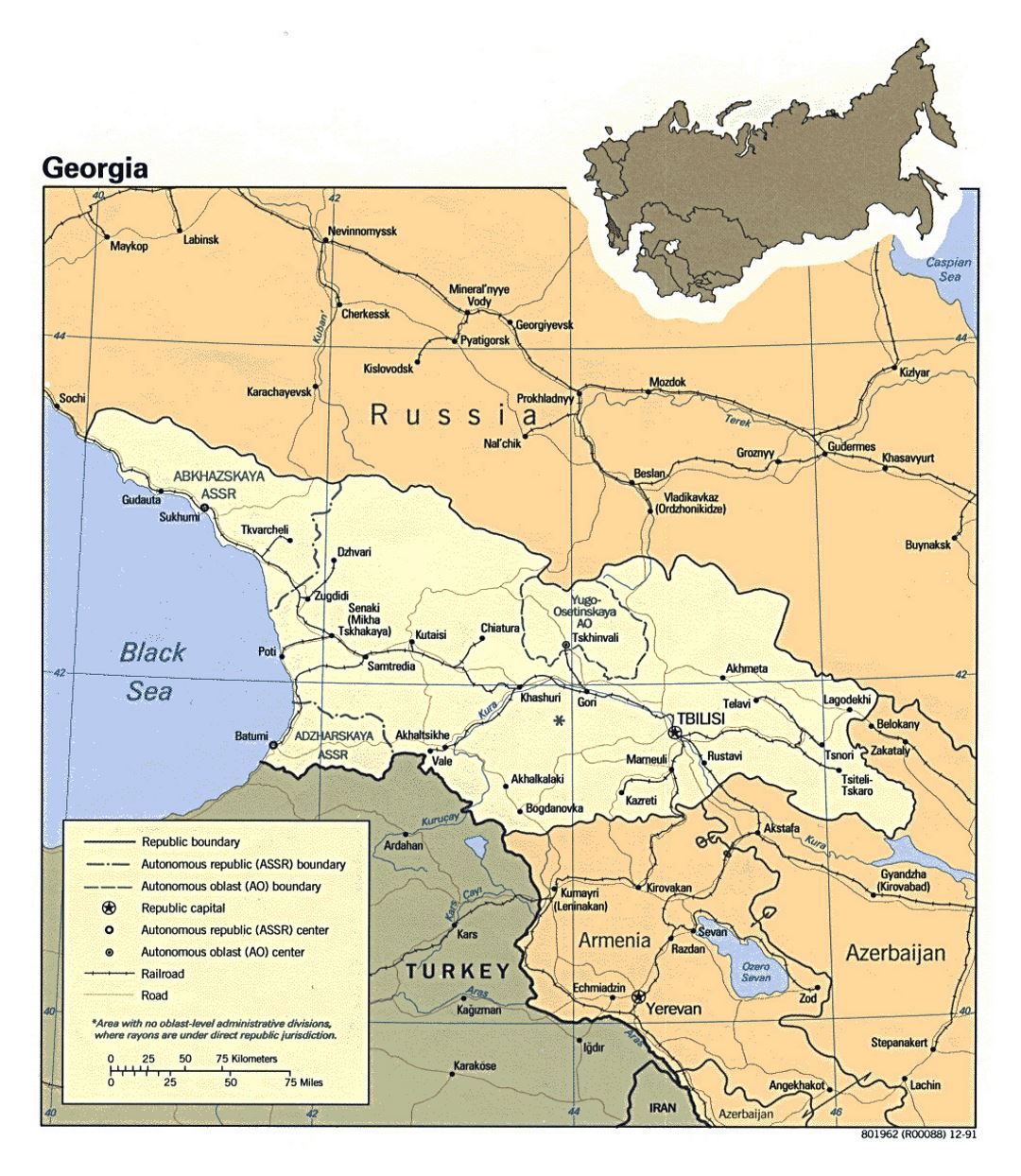 Detallado mapa político de Georgia con carreteras, ferrocarriles y principales ciudades - 1991