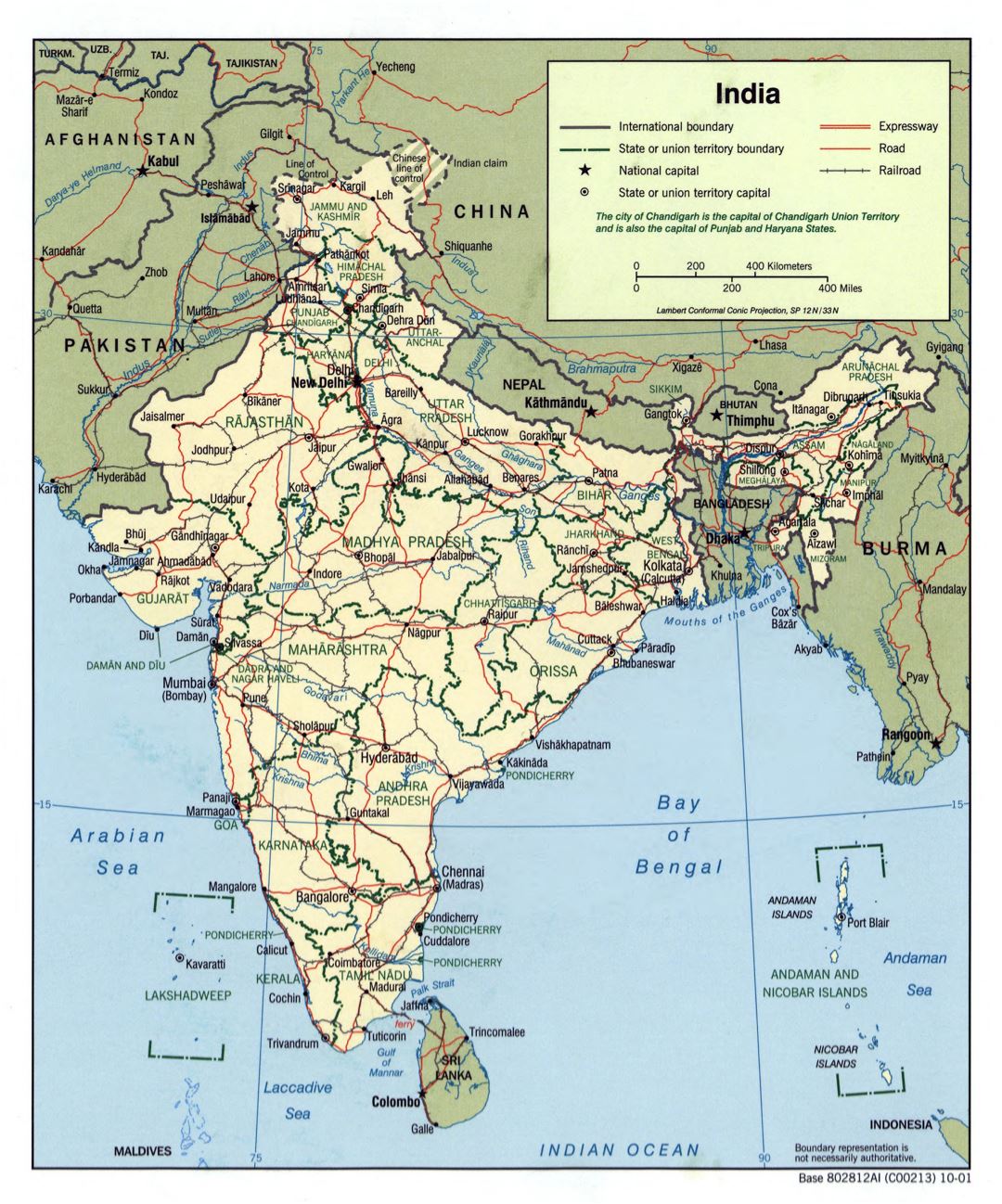 A gran escala mapa político y administrativo de la India con carreteras, ferrocarriles y principales ciudades - 2001