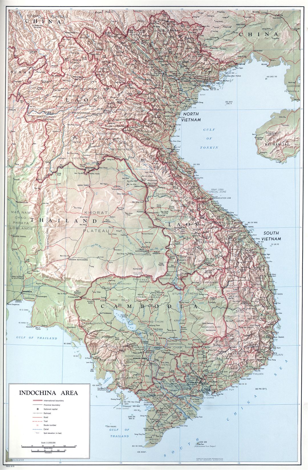 Mapa a gran escala política de Indochina con alivio, caminos y ciudades - 1970