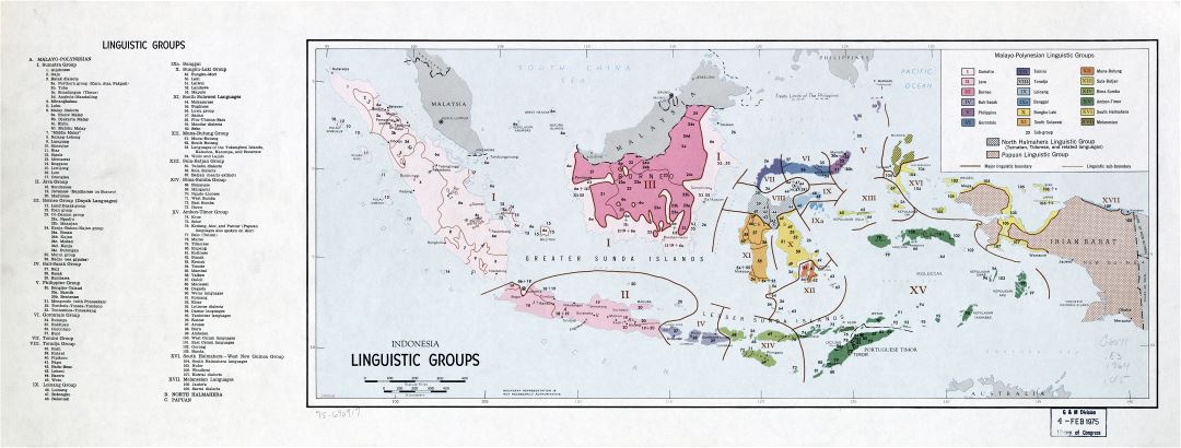 A gran escala mapa de Grupos Lingüísticos de Indonesia - 1975