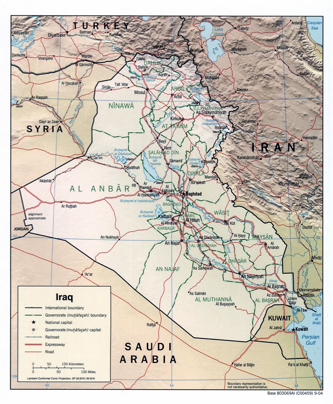 Grande detallado mapa político y administrativo de Irak con relieve, carreteras, autopistas, ferrocarriles y principales ciudades - 2004