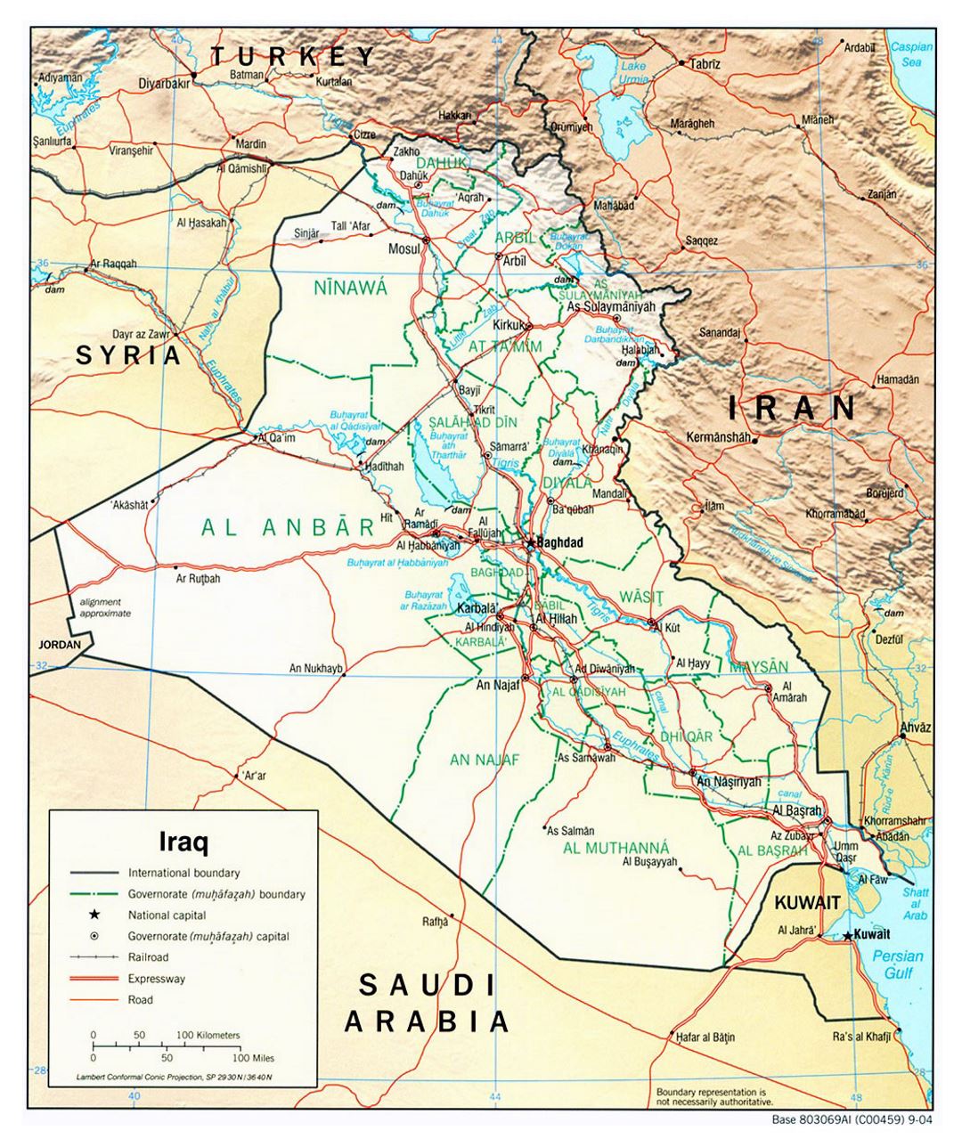 Grande mapa político y administrativo de Irak con relieve, carreteras y ciudades - 2004