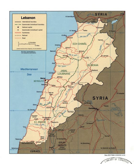 Grande detallado mapa político y administrativo del Líbano con carreteras, ferrocarriles y principales ciudades - 2000