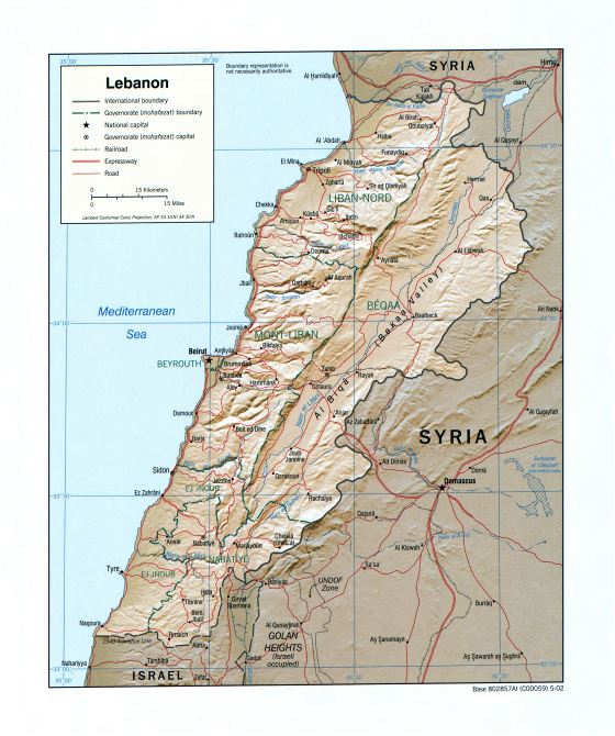 Grande detallado mapa político y administrativo del Líbano con relieve, carreteras, ferrocarriles y principales ciudades - 2002