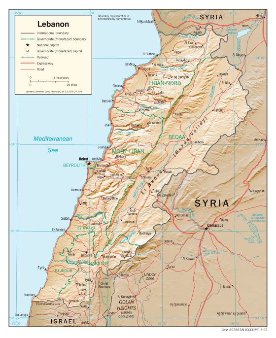 Grande mapa político y administrativo del Líbano con relieve, carreteras, ferrocarriles y principales ciudades - 2002