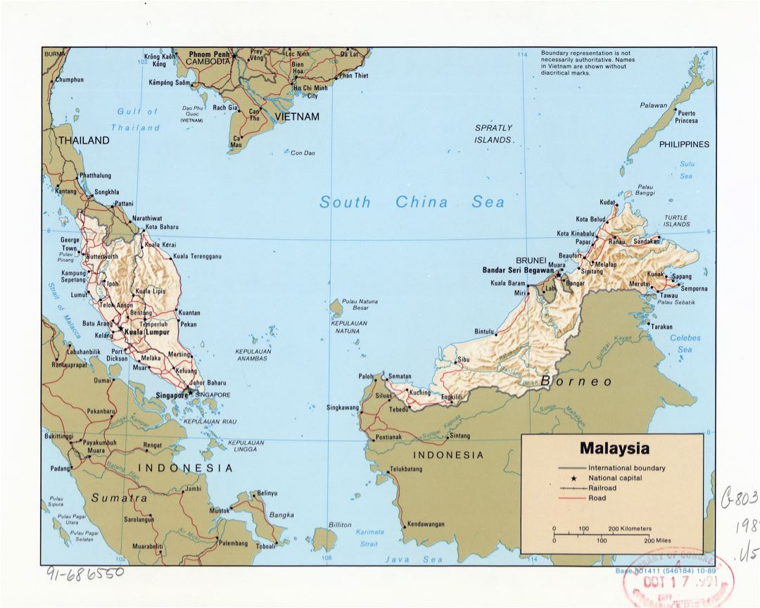 Grande detallado mapa político de Malasia con socorro, carreteras, ferrocarriles y principales ciudades - 1989