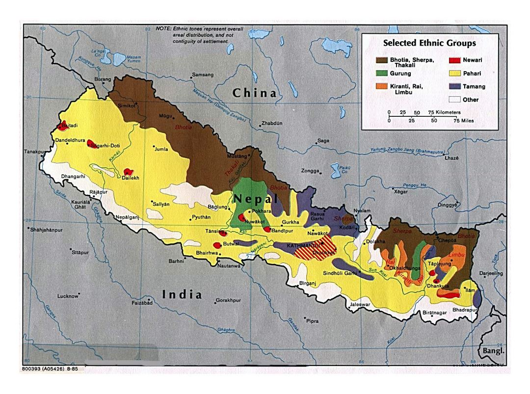 Grande mapa de grupos étnicos seleccionados de Nepal - 1985