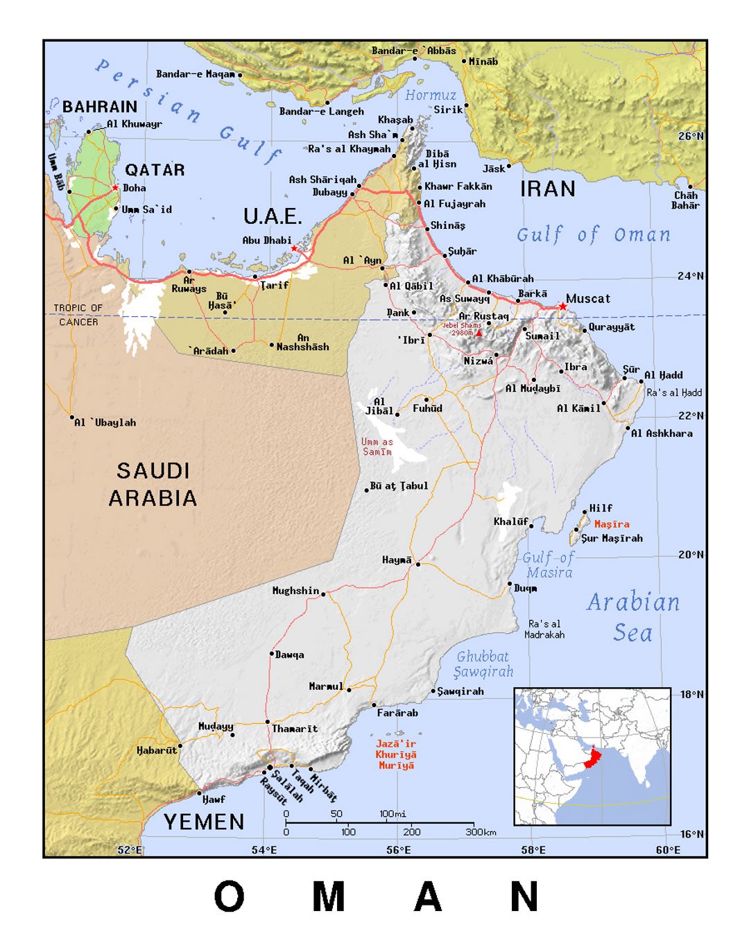 Detallado mapa político de Omán con relieve