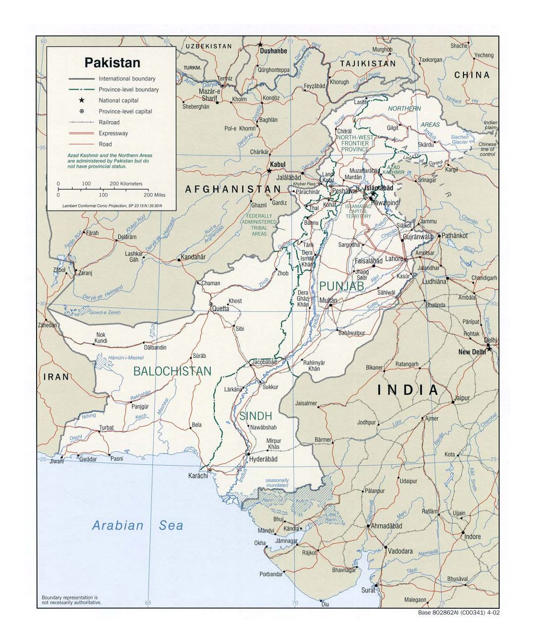 Detallado mapa político y administrativo de Pakistán con carreteras, ferrocarriles y principales ciudades - 2002