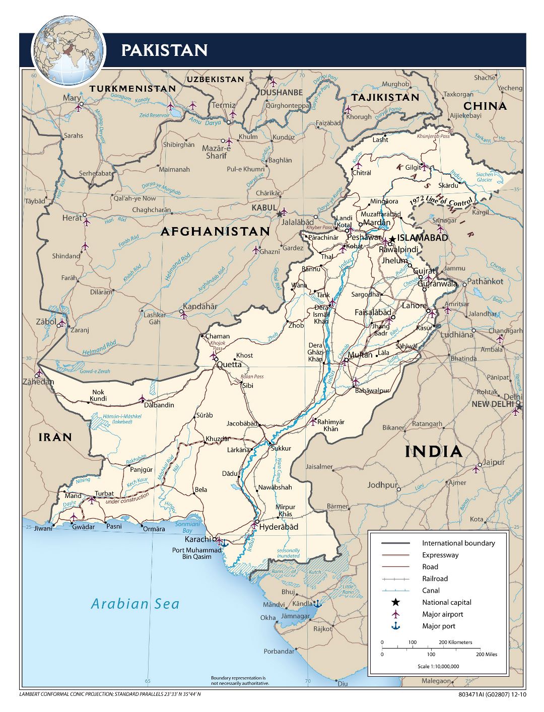 Grande mapa político de Pakistán con carreteras, ferrocarriles, ciudades, aeropuertos, puertos y otras marcas - 2010