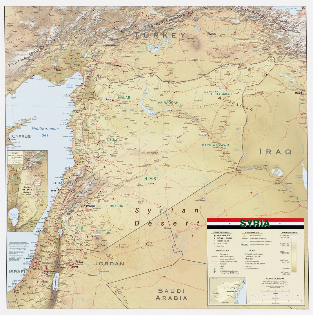 A gran escala detallado mapa mural de Siria con relieve, carreteras, ferrocarriles, puertos, aeropuertos, ciudades y otras marcas - 2004