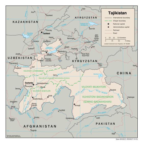 Grande mapa político y administrativo de Tayikistán con carreteras, ferrocarriles y principales ciudades - 2001