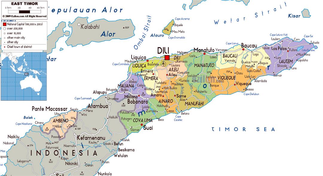 Grande mapa político y administrativo de Timor Oriental con carreteras, ciudades y aeropuertos