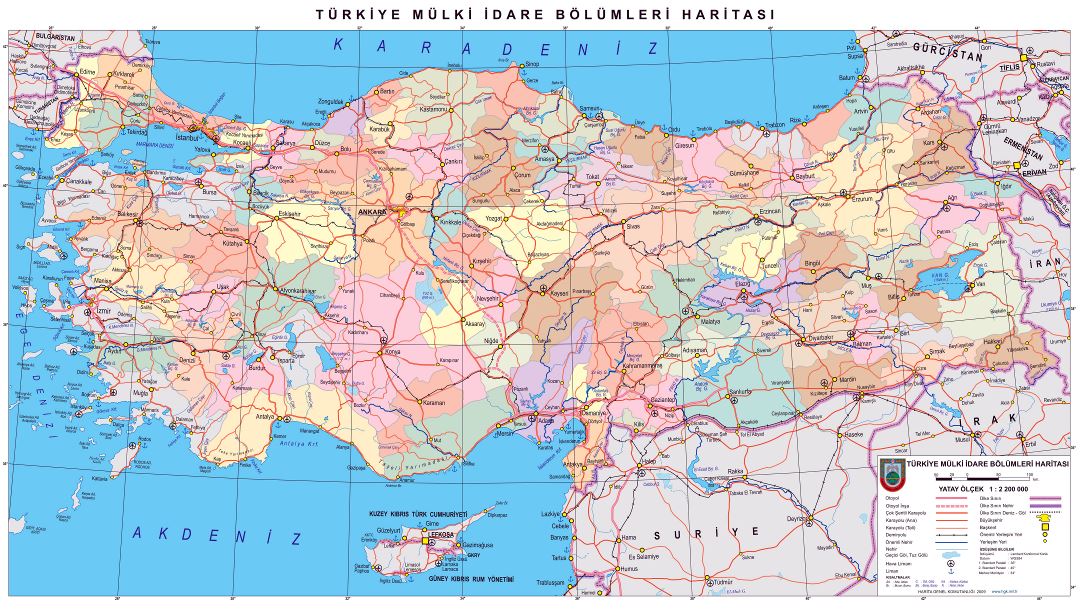 En alta resolución detallado mapa política y administrativo de Turquía con carreteras, ferrocarriles, ciudades, aeropuertos y puertos en turco