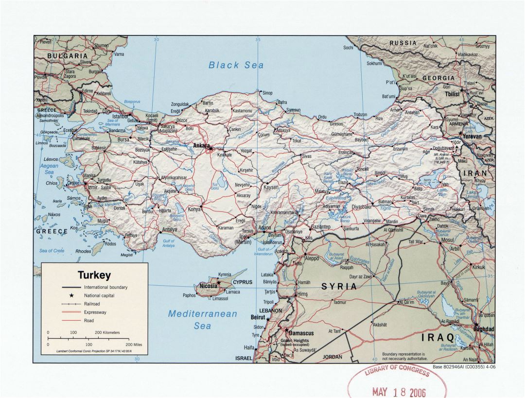 Grande detallado mapa político de Turquía con relieve, carreteras, ferrocarriles y principales ciudades - 2006