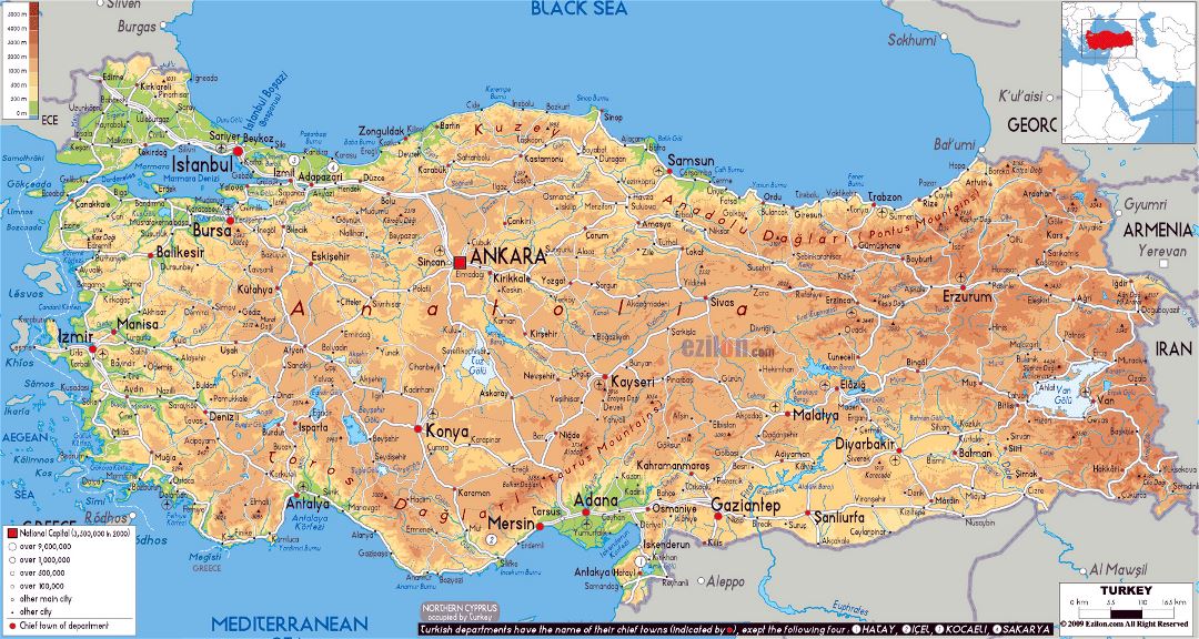 Grande mapa físico de Turquía con carreteras, ciudades y aeropuertos