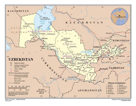 Grande detallado mapa político y administrativo de Uzbekistán con carreteras, ferrocarriles, ciudades y aeropuertos