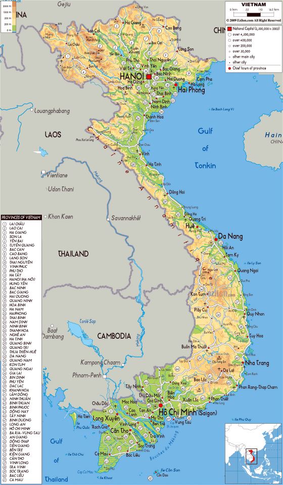 Grande mapa físico de Vietnam con todas carreteras, ciudades y aeropuertos