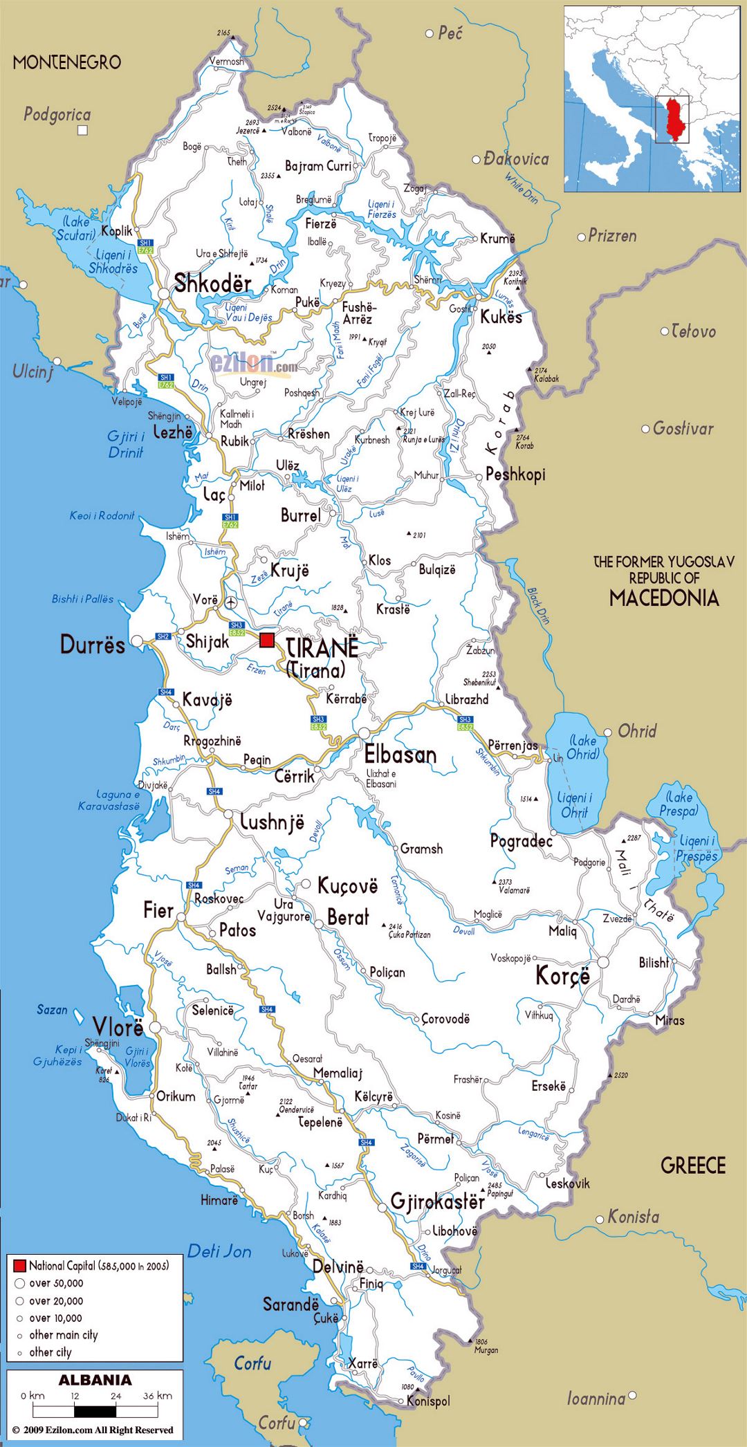 Gran mapa de carreteras de Albania con las ciudades y aeropuertos