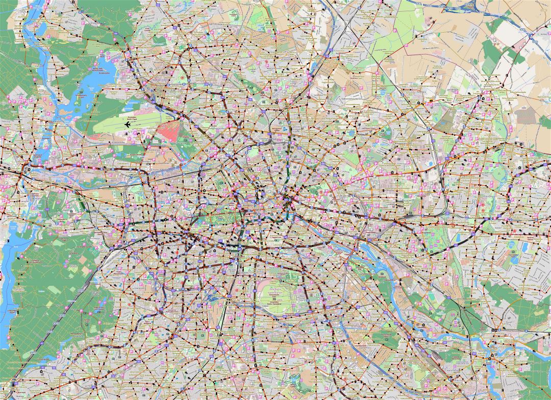 En alta resolución atracciones turísticas de Berlín superior mapa con las direcciones de aparcamiento, ubicaciones, Tegel, el aeropuerto, Río Spree