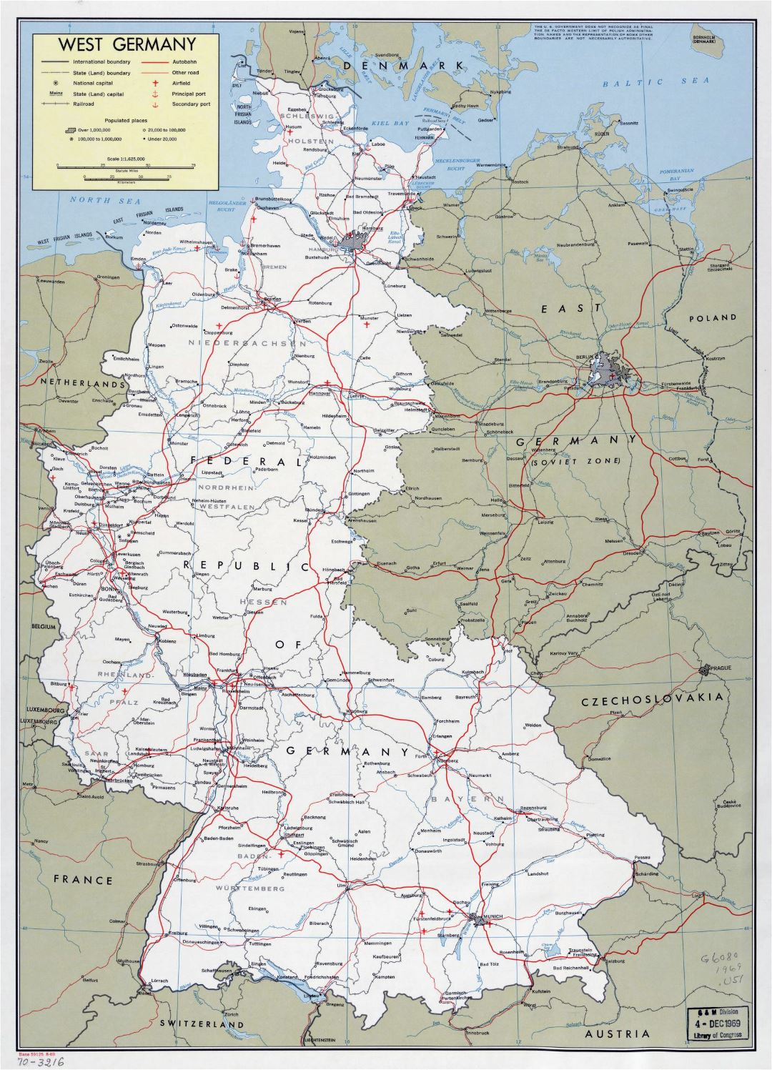 Mapa político y administrativo grande de Alemania Occidental con carreteras, ferrocarriles, aeropuertos, puertos marítimos y las principales ciudades - 1969