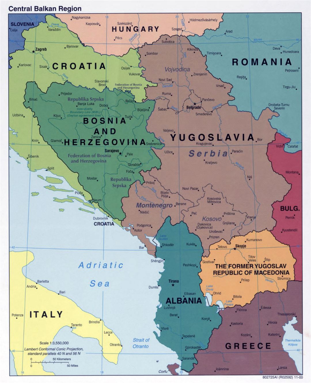 Mapa grande política detallada de la Región Central de los Balcanes con las principales ciudades - 2000