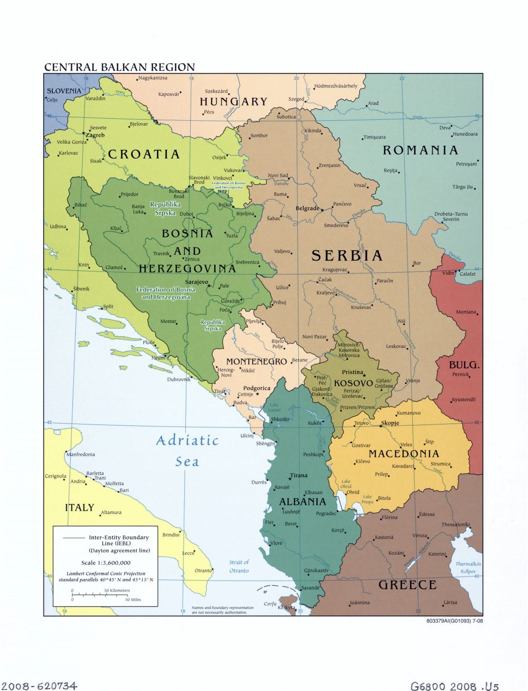 Mapa grande política detallada de la Región Central de los Balcanes con marcas de capitales, grandes ciudades y nombres de los estados - 2008