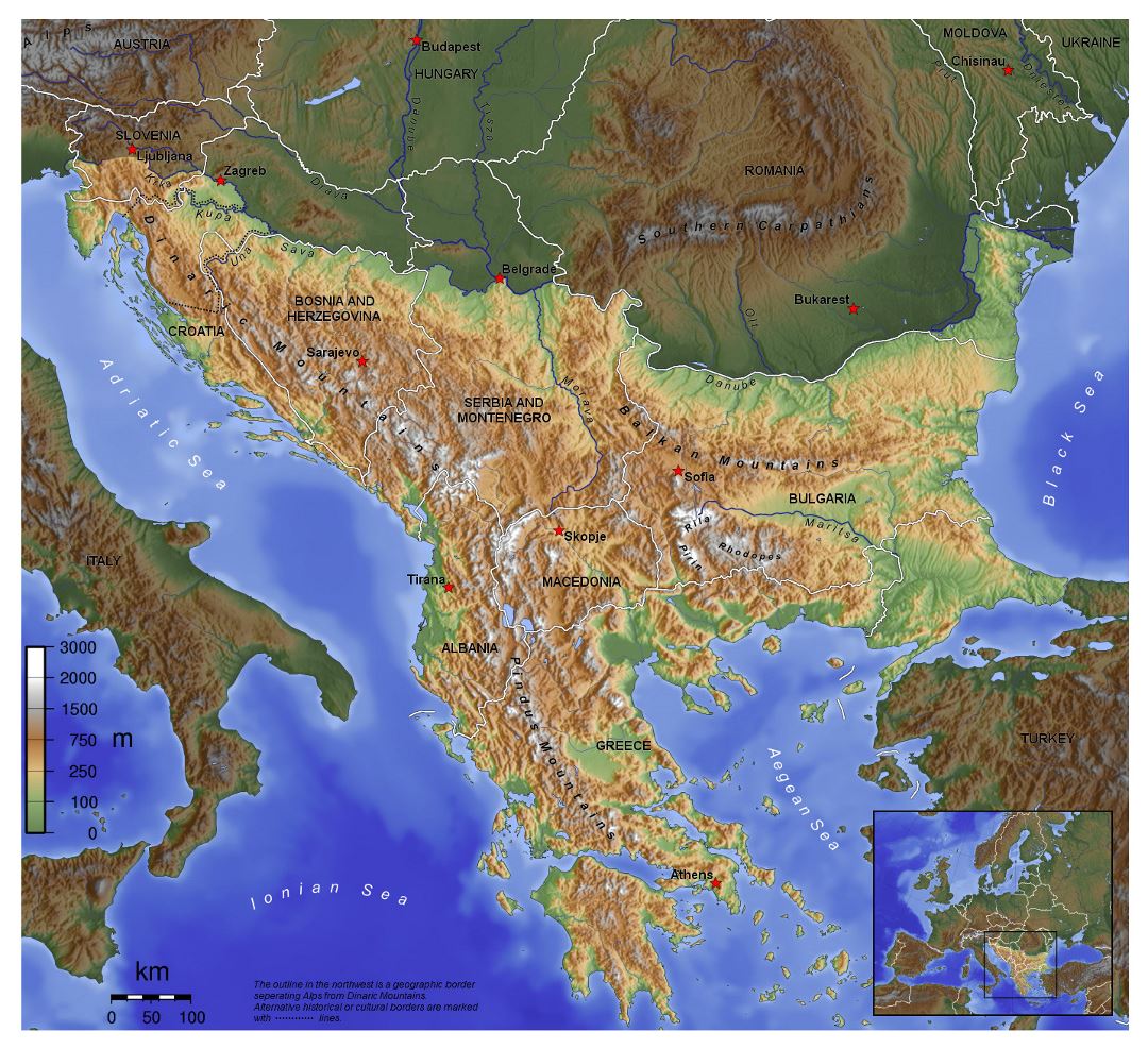 Mapa grande topográfica de los Balcanes